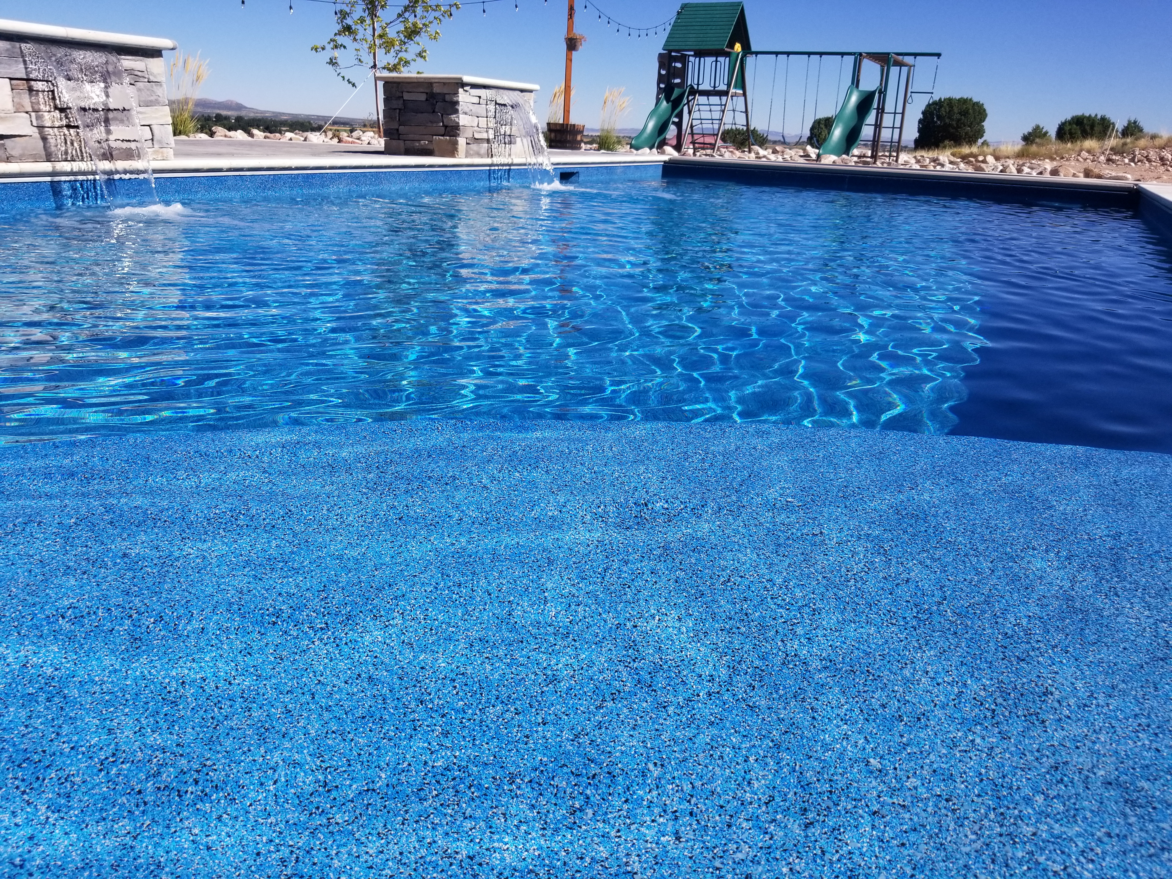 Image - Fiberglass Pools