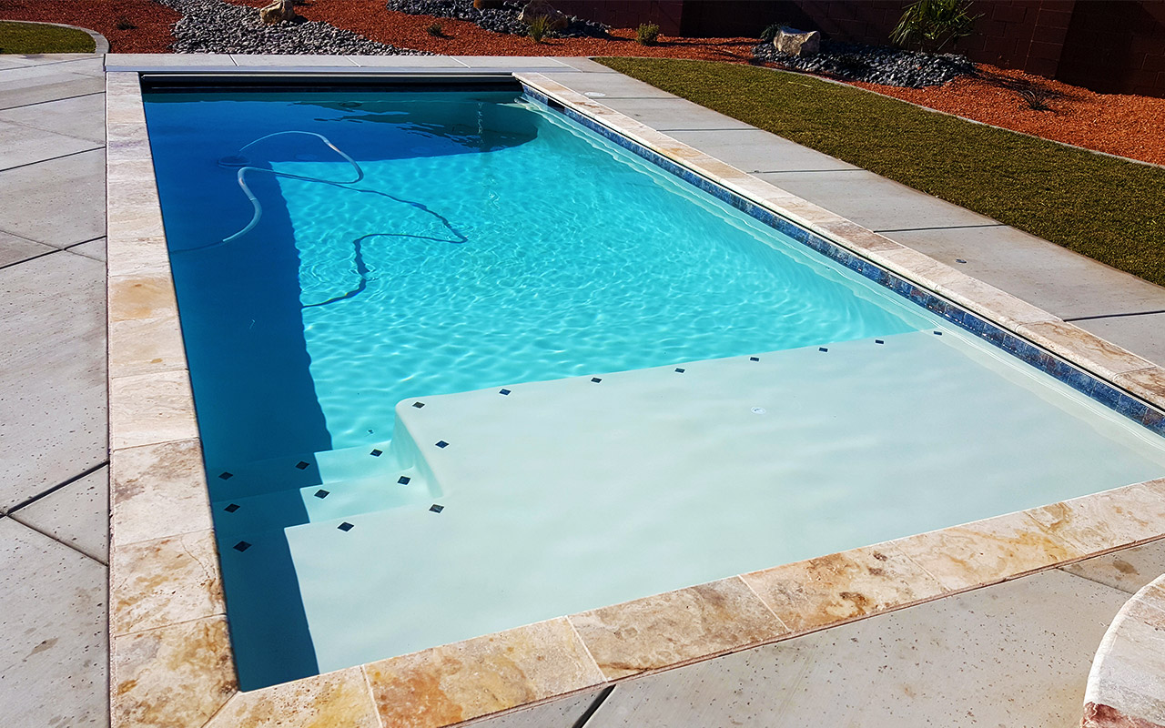 St George Pools - Tanning Ledge Pool/Spa